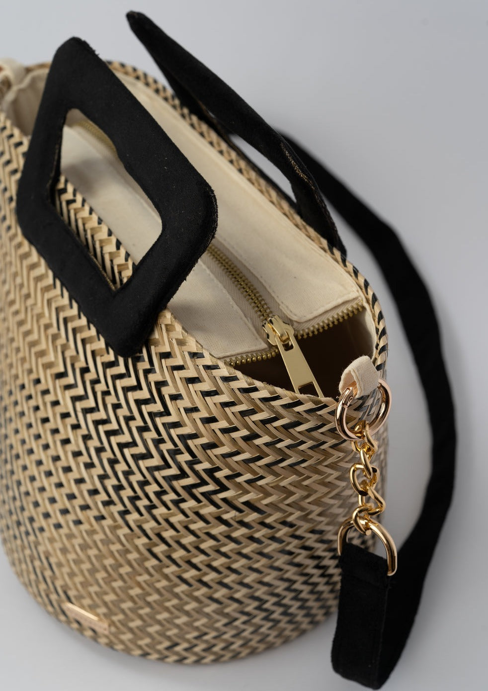 Black/Gold
